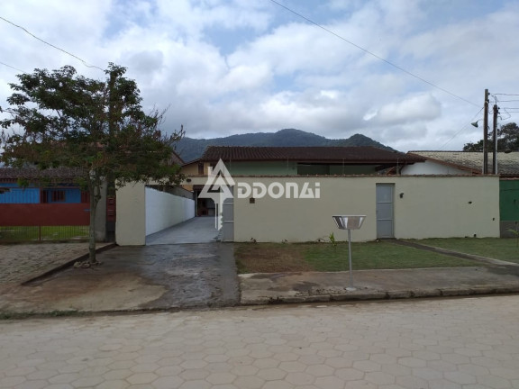 Imagem Casa com 3 Quartos à Venda, 225 m² em Jardim Carolina - Ubatuba Imagem Casa com 3 Quartos à Venda, 225 m² em Jardim Carolina - Ubatuba