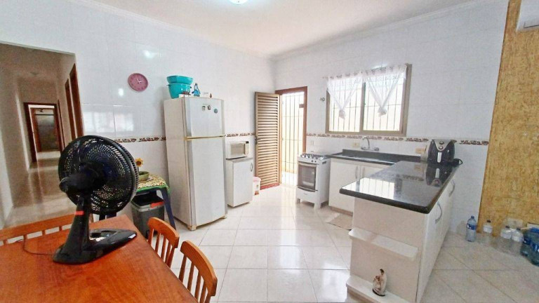 Imagem Casa com 2 Quartos à Venda, 140 m² em Real - Praia Grande Imagem Casa com 2 Quartos à Venda, 140 m² em Real - Praia Grande