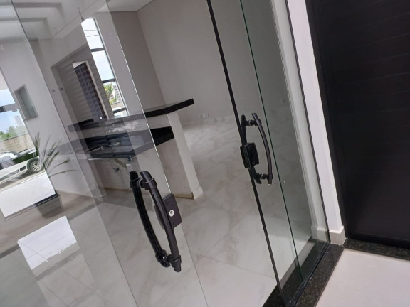 Imagem Casa com 3 Quartos à Venda, 265 m² em Aparecidinha - Sorocaba Imagem Casa com 3 Quartos à Venda, 265 m² em Aparecidinha - Sorocaba