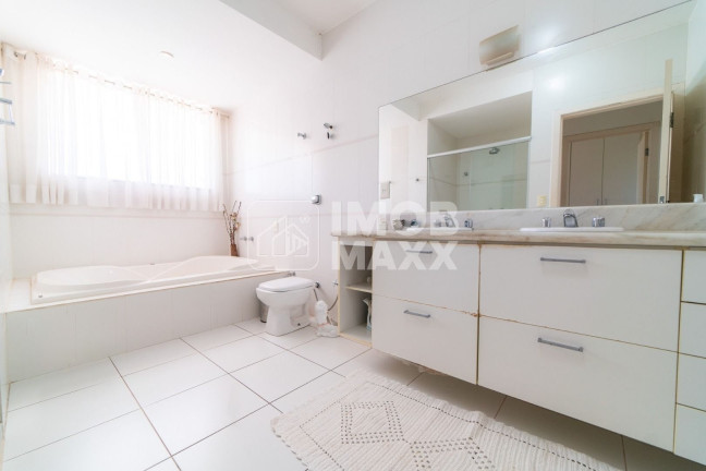 Imagem Casa com 5 Quartos à Venda, 767 m² em Lago Sul - Brasília Imagem Casa com 5 Quartos à Venda, 767 m² em Lago Sul - Brasília