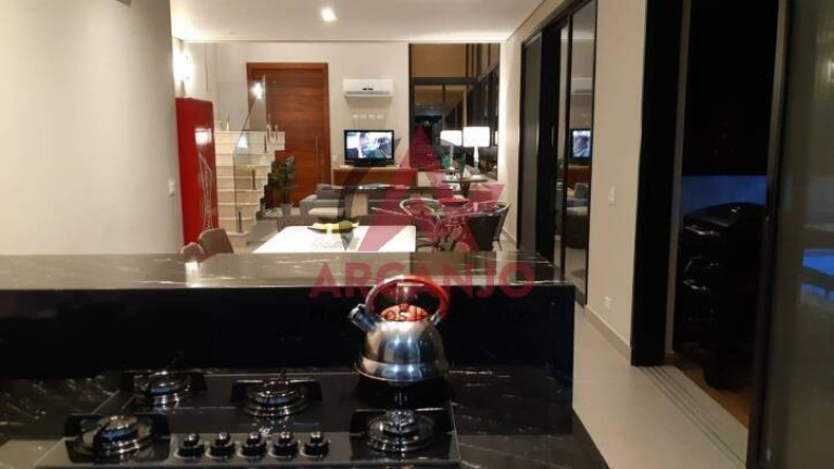 Imagem Casa com 4 Quartos à Venda, 230 m² em Lagoinha - Ubatuba