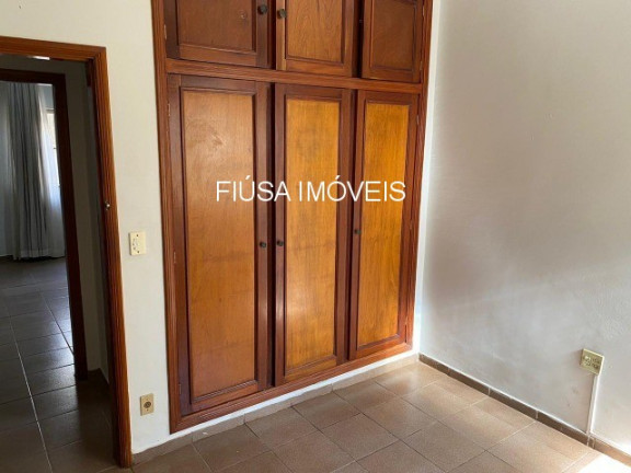 Imagem Casa com 3 Quartos à Venda,  em Sumarezinho - Ribeirão Preto