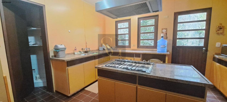 Imagem Imóvel com 5 Quartos à Venda, 2.597 m² em Granja Guarani - Teresópolis Imagem Imóvel com 5 Quartos à Venda, 2.597 m² em Granja Guarani - Teresópolis