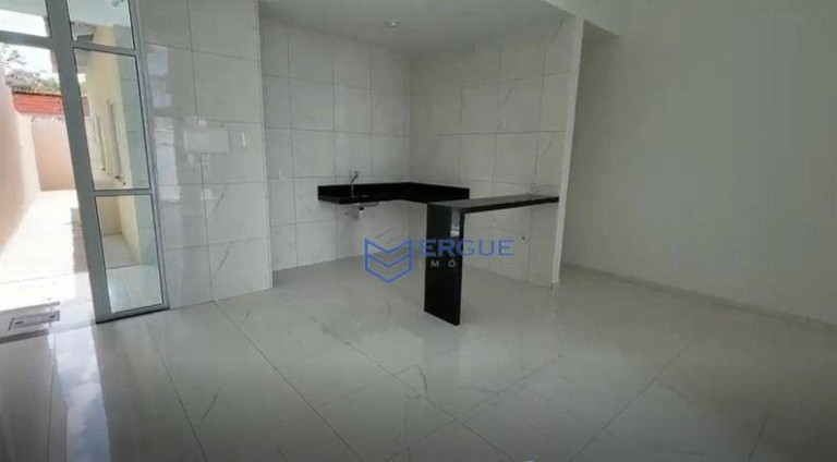 Imagem Casa com 3 Quartos à Venda, 180 m² em Parque Havaí - Eusébio