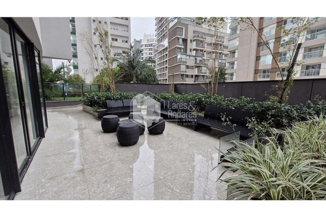 Imagem Apartamento com 1 Quarto à Venda, 37 m² em Moema - São Paulo Imagem Apartamento com 1 Quarto à Venda, 37 m² em Moema - São Paulo