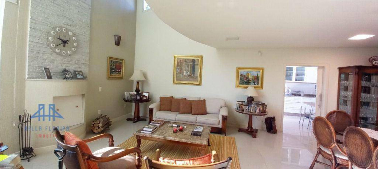 Imagem Casa com 4 Quartos à Venda, 340 m² em Córrego Grande - Florianópolis