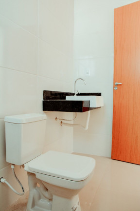 Imagem Casa com 2 Quartos à Venda, 80 m²