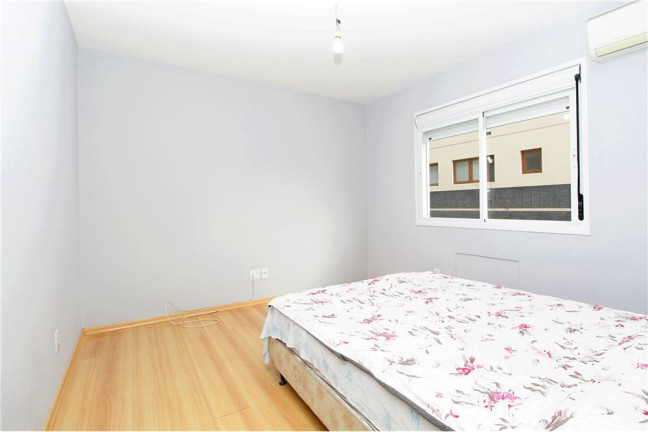 Imagem Imóvel com 2 Quartos à Venda, em Santana - Porto Alegre Imagem Imóvel com 2 Quartos à Venda, em Santana - Porto Alegre