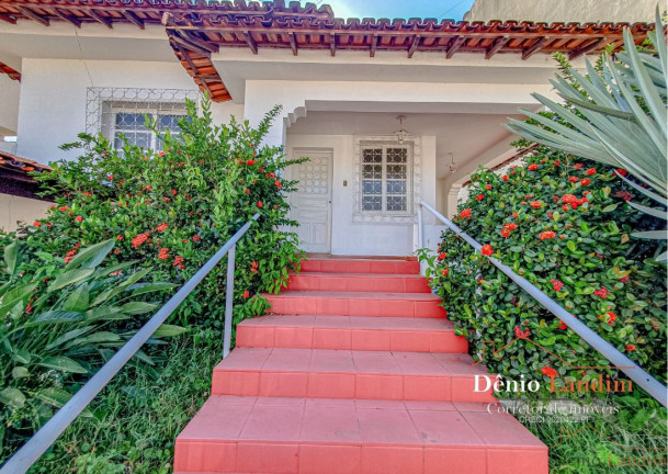 Imagem Casa com 3 Quartos à Venda, 180 m² em São José - Montes Claros
