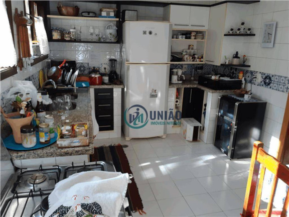 Imagem Casa com 3 Quartos à Venda, 300 m² em Itaipu - Niterói Imagem Casa com 3 Quartos à Venda, 300 m² em Itaipu - Niterói