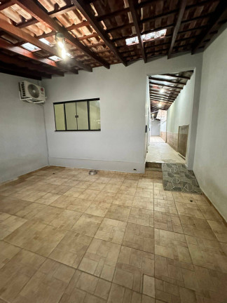 Imagem Casa com 2 Quartos à Venda, 126 m² em Parque São Luís - Taubaté Imagem Casa com 2 Quartos à Venda, 126 m² em Parque São Luís - Taubaté