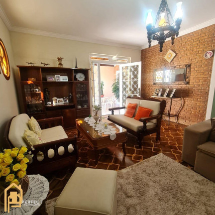 Imagem Casa à Venda, em Casa Jardim Maria Augusta - Taubaté Imagem Casa à Venda, em Casa Jardim Maria Augusta - Taubaté