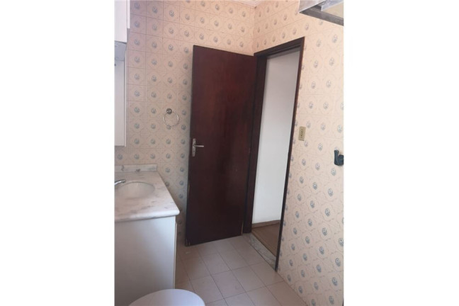 Imagem Casa com 3 Quartos à Venda, 270 m² em Vila Amália (zona Norte) - São Paulo Imagem Casa com 3 Quartos à Venda, 270 m² em Vila Amália (zona Norte) - São Paulo