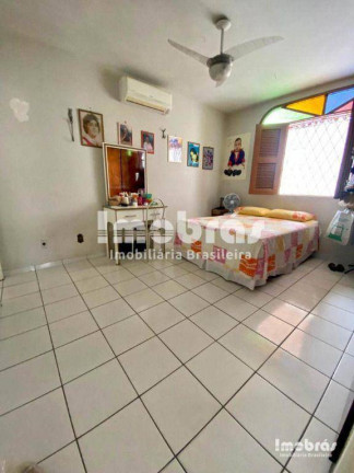 Imagem Casa com 3 Quartos à Venda, 230 m² em Cidade Dos Funcionários - Fortaleza Imagem Casa com 3 Quartos à Venda, 230 m² em Cidade Dos Funcionários - Fortaleza