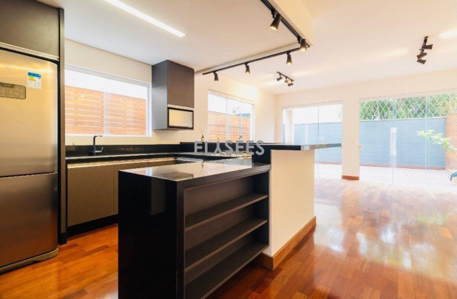 Imagem Imóvel com 3 Quartos à Venda, 300 m² em Morumbi - São Paulo Imagem Imóvel com 3 Quartos à Venda, 300 m² em Morumbi - São Paulo