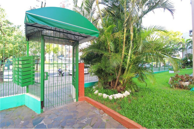 Imagem Imóvel com 3 Quartos à Venda, em Menino Deus - Porto Alegre Imagem Imóvel com 3 Quartos à Venda, em Menino Deus - Porto Alegre