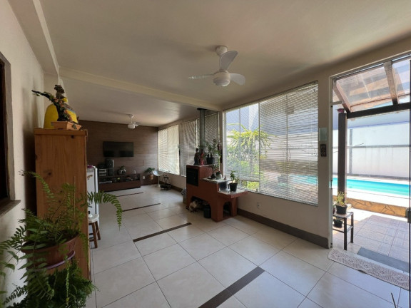 Imagem Casa com 3 Quartos à Venda, em Estância Velha - Canoas Imagem Casa com 3 Quartos à Venda, em Estância Velha - Canoas