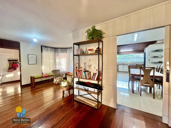 Imagem Casa com 4 Quartos à Venda, 205 m² em Itacorubi - Florianópolis Imagem Casa com 4 Quartos à Venda, 205 m² em Itacorubi - Florianópolis