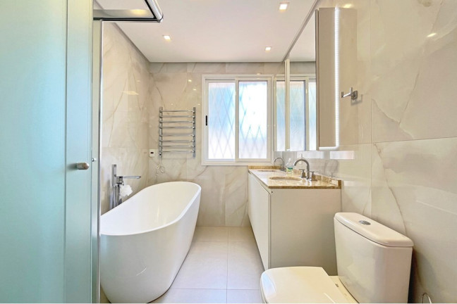 Imagem Casa com 4 Quartos à Venda, 207 m² em Teresópolis - Porto Alegre Imagem Casa com 4 Quartos à Venda, 207 m² em Teresópolis - Porto Alegre