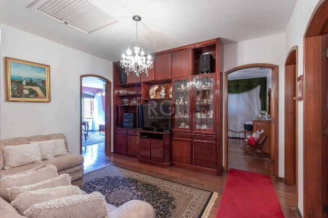 Imagem Casa com 4 Quartos à Venda, 725 m² em Vila Assunção - Porto Alegre Imagem Casa com 4 Quartos à Venda, 725 m² em Vila Assunção - Porto Alegre