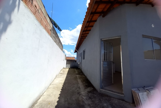 Imagem Casa com 2 Quartos à Venda, 60 m² em Conjunto Residencial Araretama - Pindamonhangaba Imagem Casa com 2 Quartos à Venda, 60 m² em Conjunto Residencial Araretama - Pindamonhangaba