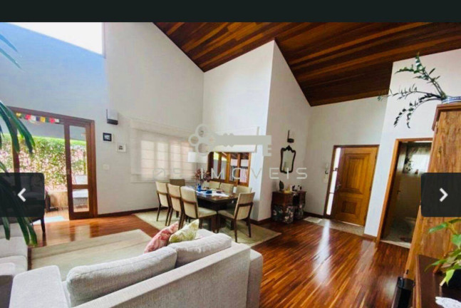 Imagem Casa com 3 Quartos à Venda, 400 m² em Granja Viana - Carapicuíba Imagem Casa com 3 Quartos à Venda, 400 m² em Granja Viana - Carapicuíba