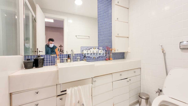 Imagem Apartamento com 4 Quartos à Venda, 230 m² em Lagoa - Rio De Janeiro Imagem Apartamento com 4 Quartos à Venda, 230 m² em Lagoa - Rio De Janeiro