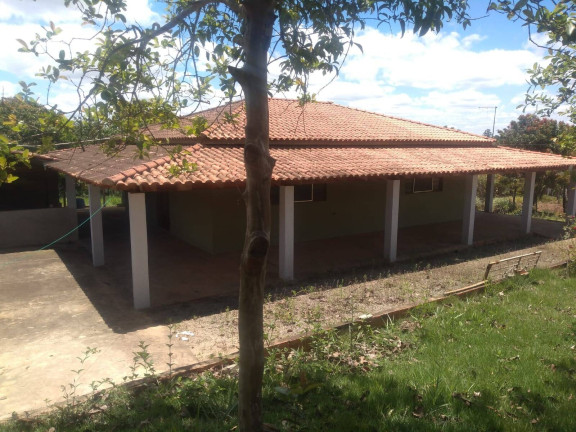 Imagem Chácara com 2 Quartos à Venda, 3.000 m² em Centro - Capela Do Alto Imagem Chácara com 2 Quartos à Venda, 3.000 m² em Centro - Capela Do Alto