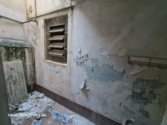Imagem Imóvel com 3 Quartos à Venda, em São João - Porto Alegre Imagem Imóvel com 3 Quartos à Venda, em São João - Porto Alegre