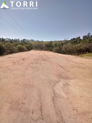 Imagem Imóvel com 3 Quartos à Venda, 60.000 m² em Centro - Sarapuí Imagem Imóvel com 3 Quartos à Venda, 60.000 m² em Centro - Sarapuí