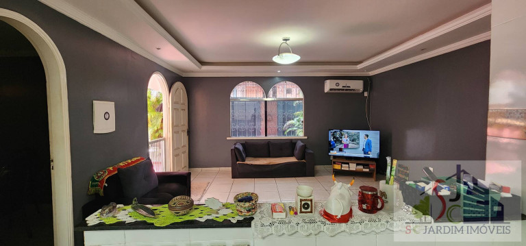 Imagem Casa com 3 Quartos à Venda, 221 m² em Parque 10 De Novembro - Manaus Imagem Casa com 3 Quartos à Venda, 221 m² em Parque 10 De Novembro - Manaus