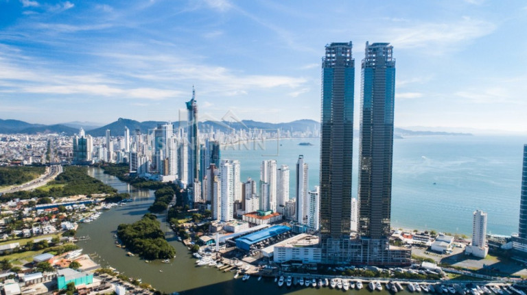 Imagem Apartamento com 4 Quartos à Venda, 257 m² em Centro - Balneário Camboriú