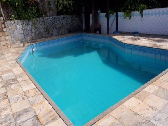 Imagem Casa com 4 Quartos à Venda, 355 m² em Candeal - Salvador Imagem Casa com 4 Quartos à Venda, 355 m² em Candeal - Salvador