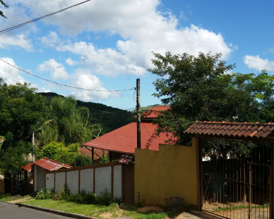 Imagem Terreno à Venda, 600 m² em Vila Nova - Porto Alegre