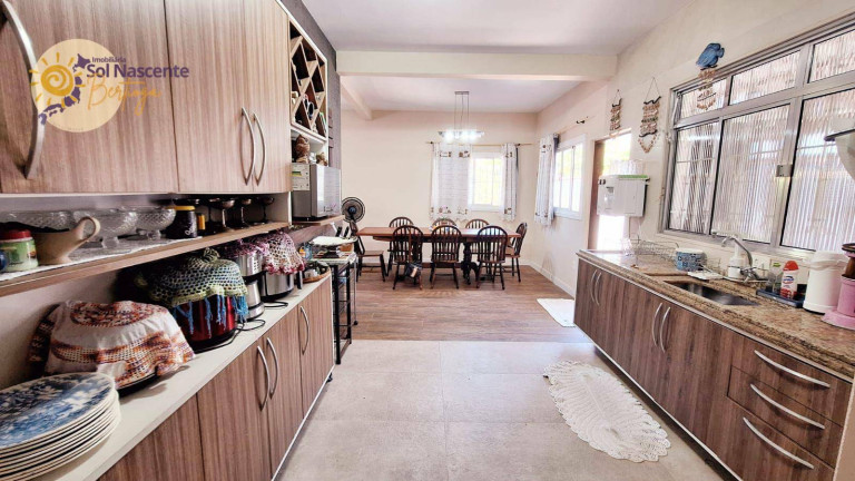Imagem Casa com 5 Quartos à Venda, 229 m² em Centro - Bertioga Imagem Casa com 5 Quartos à Venda, 229 m² em Centro - Bertioga