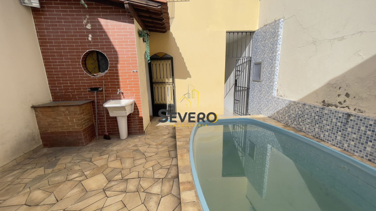 Imagem Casa com 3 Quartos à Venda, 260 m² em Camarão - São Gonçalo Imagem Casa com 3 Quartos à Venda, 260 m² em Camarão - São Gonçalo