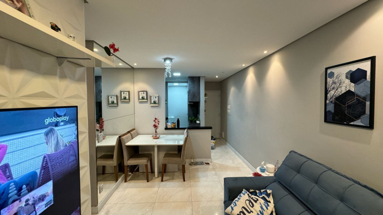 Imagem Apartamento com 2 Quartos à Venda, 54 m² em Vila Humaitá - Santo André