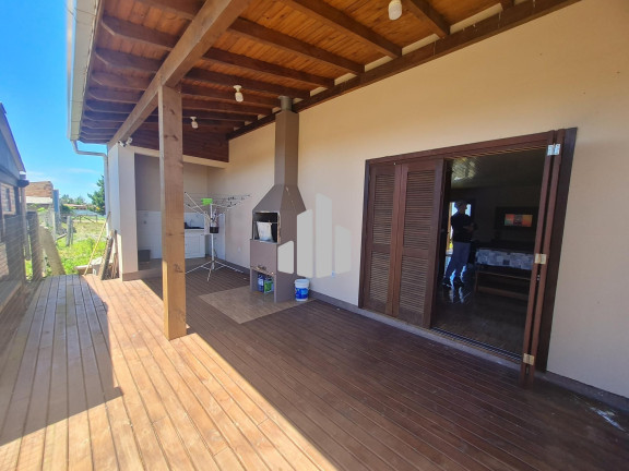 Imagem Casa com 3 Quartos à Venda, 125 m² em Praia Santa Helena - Torres Imagem Casa com 3 Quartos à Venda, 125 m² em Praia Santa Helena - Torres