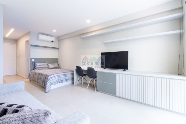 Imagem Apartamento com 1 Quarto à Venda ou Locação, 33 m² Imagem Apartamento com 1 Quarto à Venda ou Locação, 33 m²