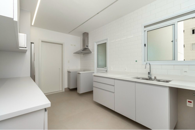 Imagem Imóvel com 2 Quartos à Venda, 126 m² em Moema - São Paulo Imagem Imóvel com 2 Quartos à Venda, 126 m² em Moema - São Paulo