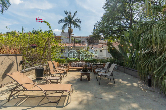 Imagem Casa com 4 Quartos à Venda, 606 m² em Pacaembu - São Paulo Imagem Casa com 4 Quartos à Venda, 606 m² em Pacaembu - São Paulo