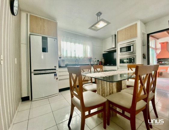 Imagem Casa com 2 Quartos à Venda, 104 m² em São Sebastião - Palhoça