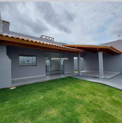 Imagem Casa com 3 Quartos à Venda, 300 m² Imagem Casa com 3 Quartos à Venda, 300 m²