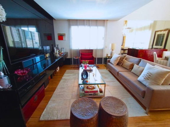 Imóvel com 1 Quarto à Venda, 130 m² em Vila Nova Conceição - São Paulo