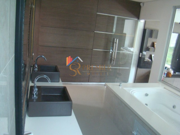Imagem Casa com 3 Quartos à Venda, 413 m² em Itacorubi - Florianópolis