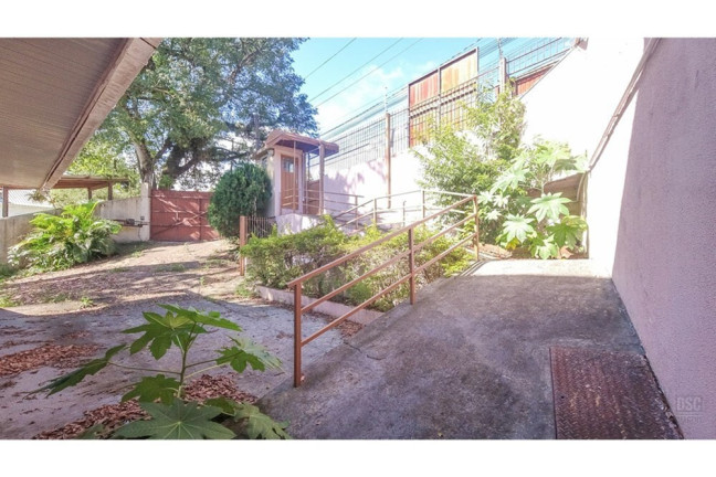 Imagem Casa com 8 Quartos à Venda, 1.278 m² em Glória - Porto Alegre Imagem Casa com 8 Quartos à Venda, 1.278 m² em Glória - Porto Alegre