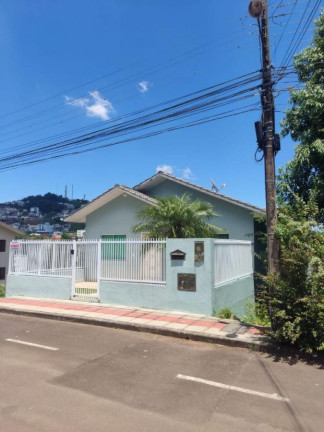 Imagem Casa com 3 Quartos à Venda, 200 m² em Parque Exposições - Concórdia Imagem Casa com 3 Quartos à Venda, 200 m² em Parque Exposições - Concórdia