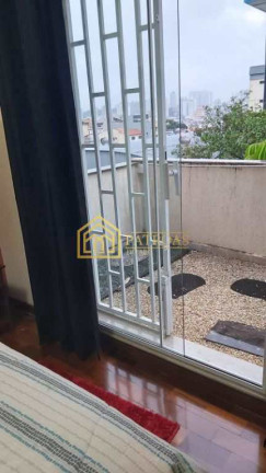 Imagem Casa com 3 Quartos à Venda, 240 m² em Vila Scarpelli - Santo André Imagem Casa com 3 Quartos à Venda, 240 m² em Vila Scarpelli - Santo André