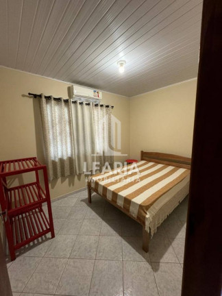 Imagem Casa com 3 Quartos para Temporada, 95 m² em Cambiju - Itapoá Imagem Casa com 3 Quartos para Temporada, 95 m² em Cambiju - Itapoá