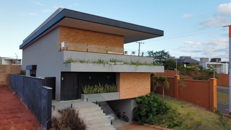 Imagem Sobrado com 3 Quartos à Venda, 462 m² em Residencial Alphaville Iii - Campo Grande